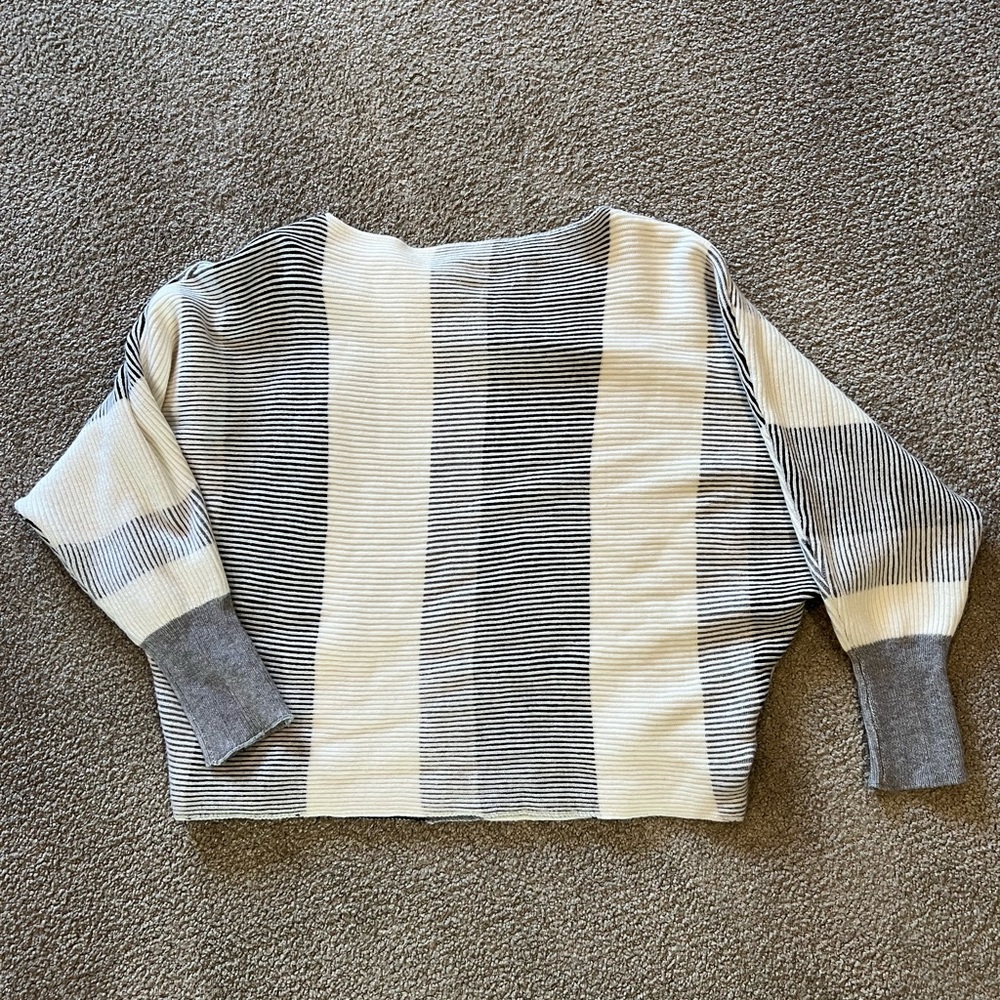 Philosophy 1x sweater